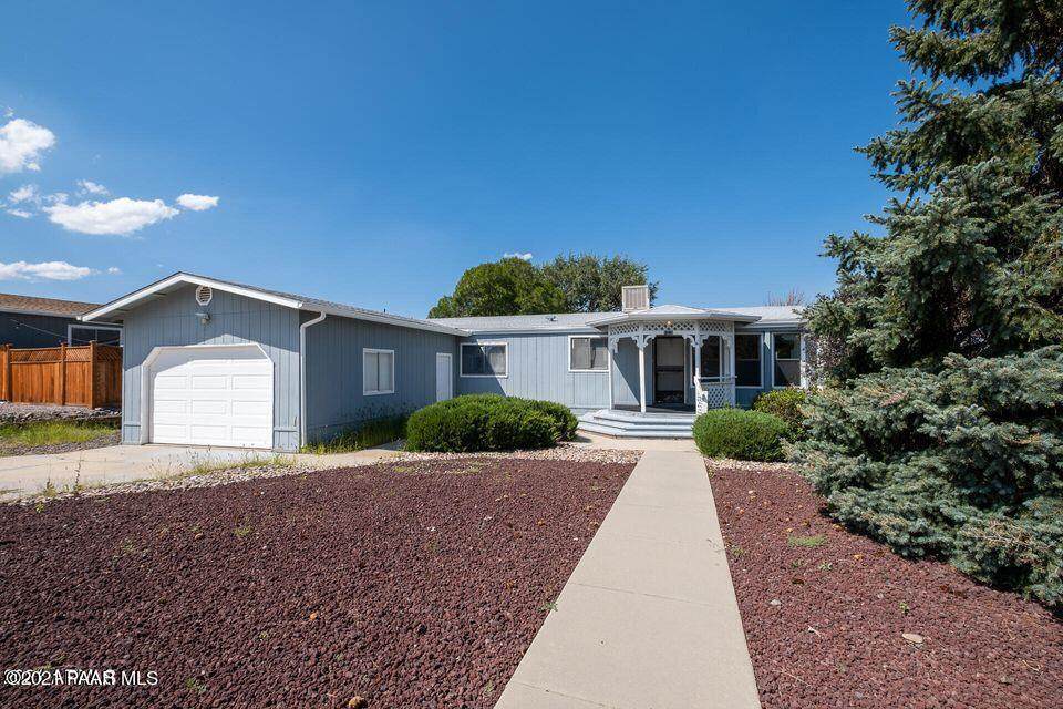 1315 Lago Vista - Photo 1