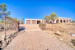 1208 Highlander Place - Photo 1
