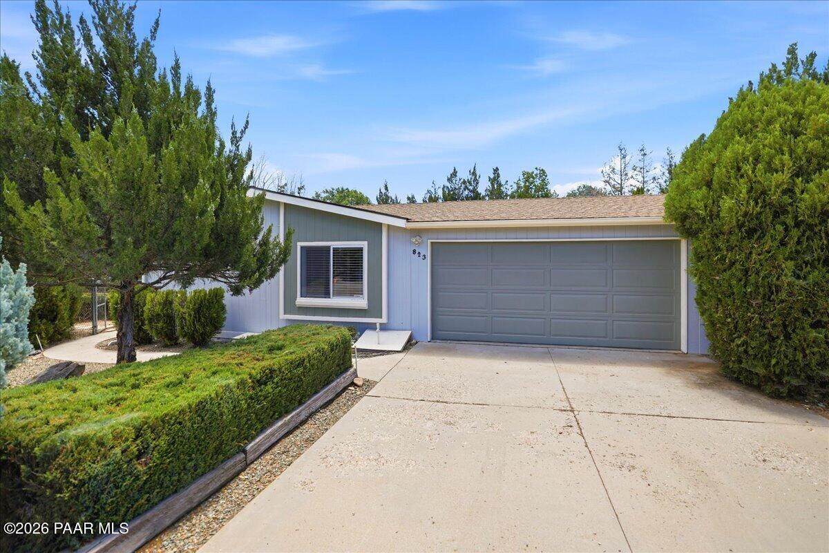 823 Havasu Avenue - Photo 1
