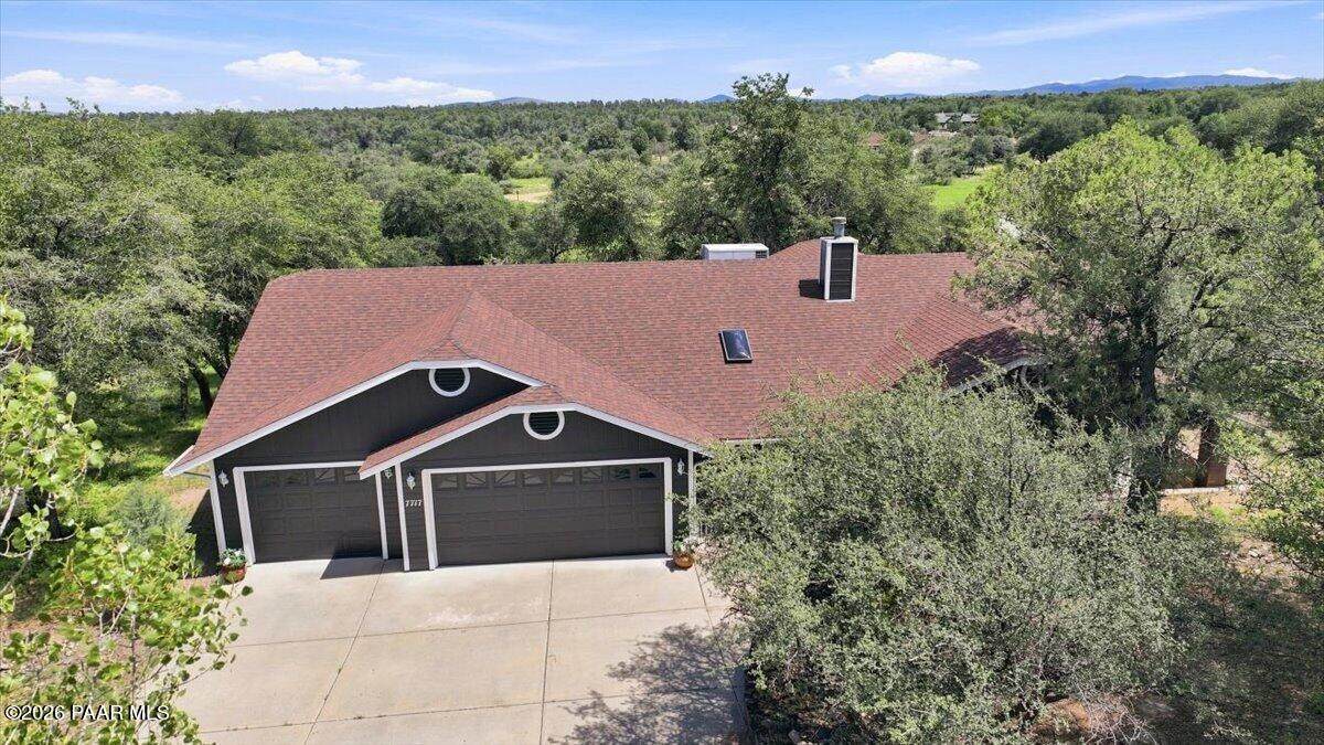 7717 Shadyoaks Drive - Photo 1