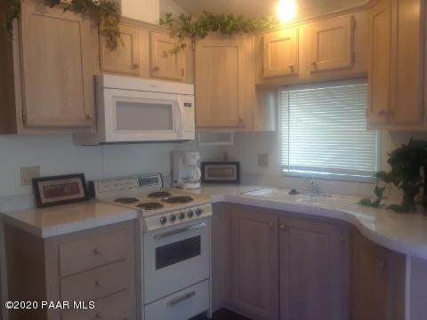 12850 Kloss Avenue - Photo 1