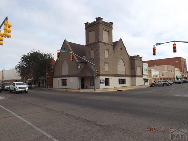 301 Santa Fe Ave - Photo 1