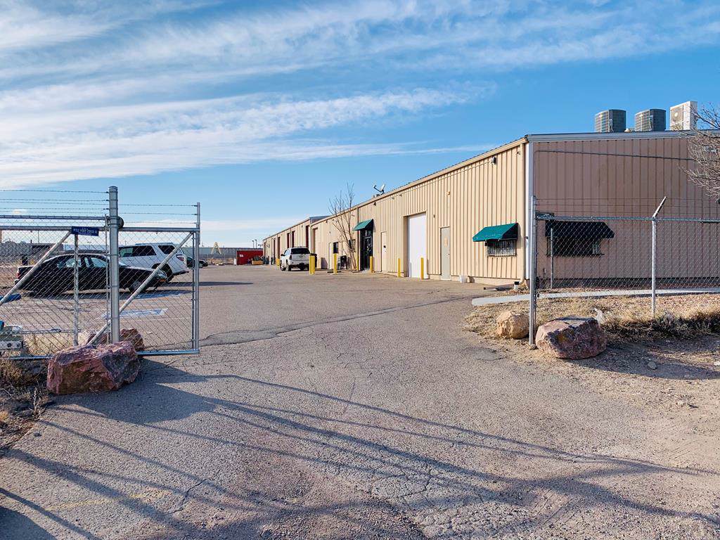 77 Laser Dr - Photo 1