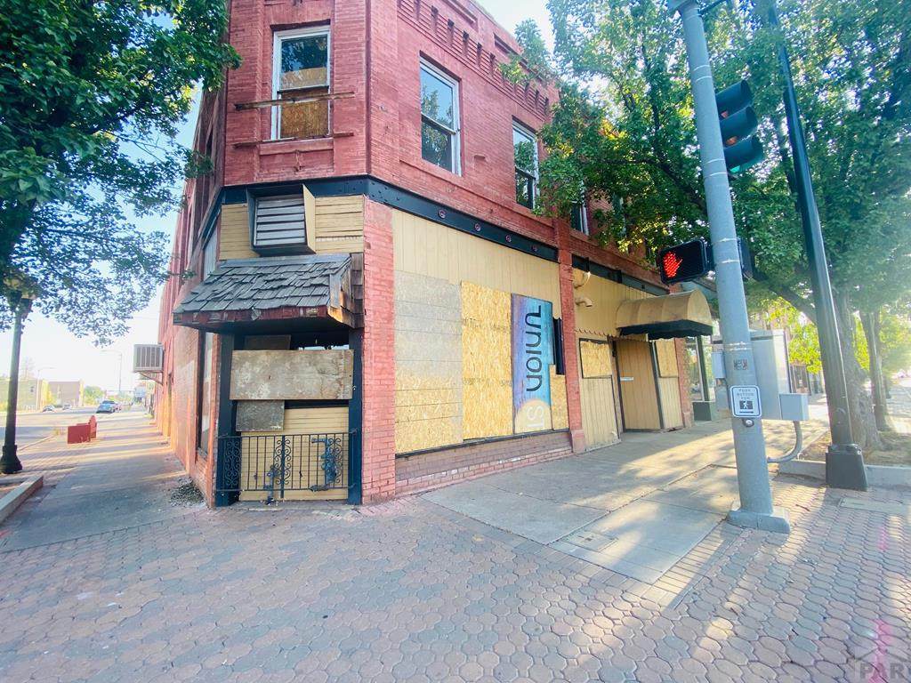 323 Northern Ave - Photo 1
