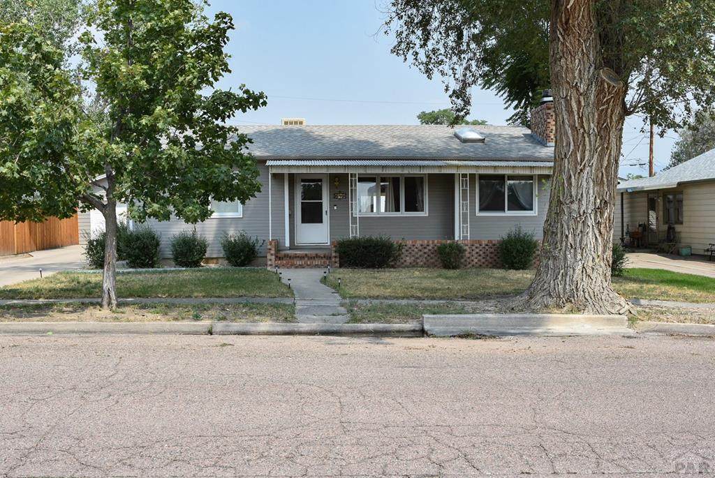 619 Floral Ave - Photo 1