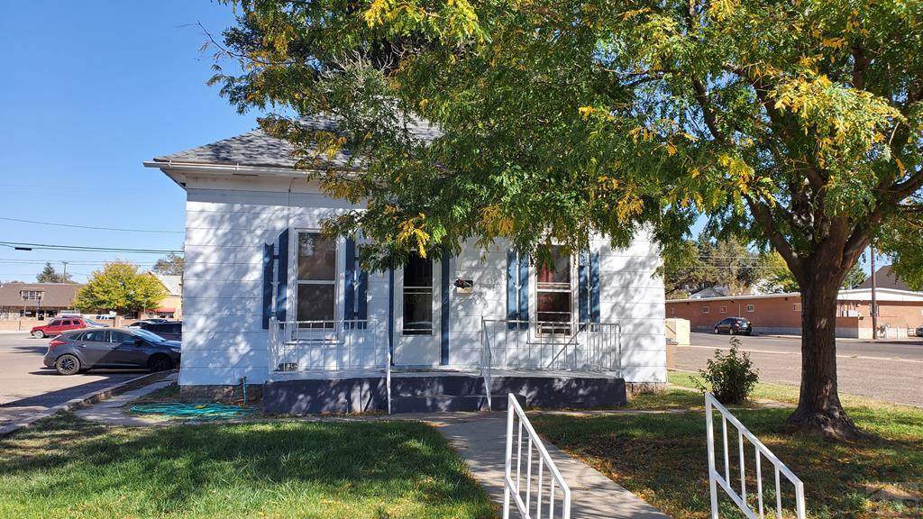419 Santa Fe Ave - Photo 1