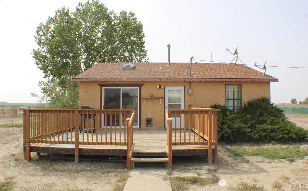 710 Avondale Blvd - Photo 1