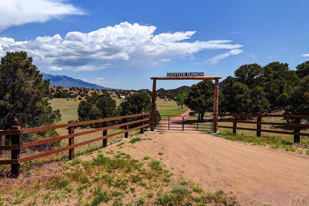 635 Bighorn Dr - Photo 1