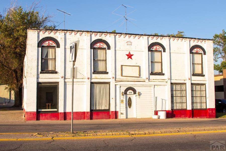 318 Main - Photo 1