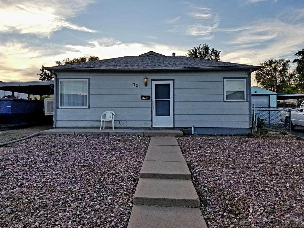 1721 Henry Ave - Photo 1