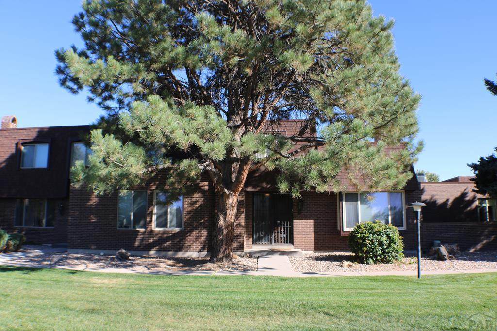28 Villa Dr - Photo 1