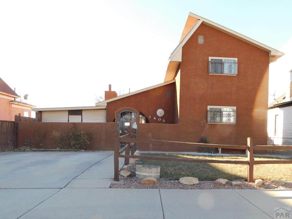 1405 Cypress St - Photo 1