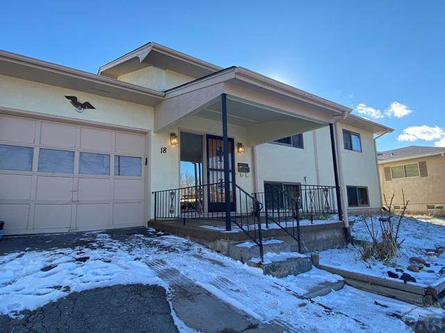 18 Regis Lane - Photo 1