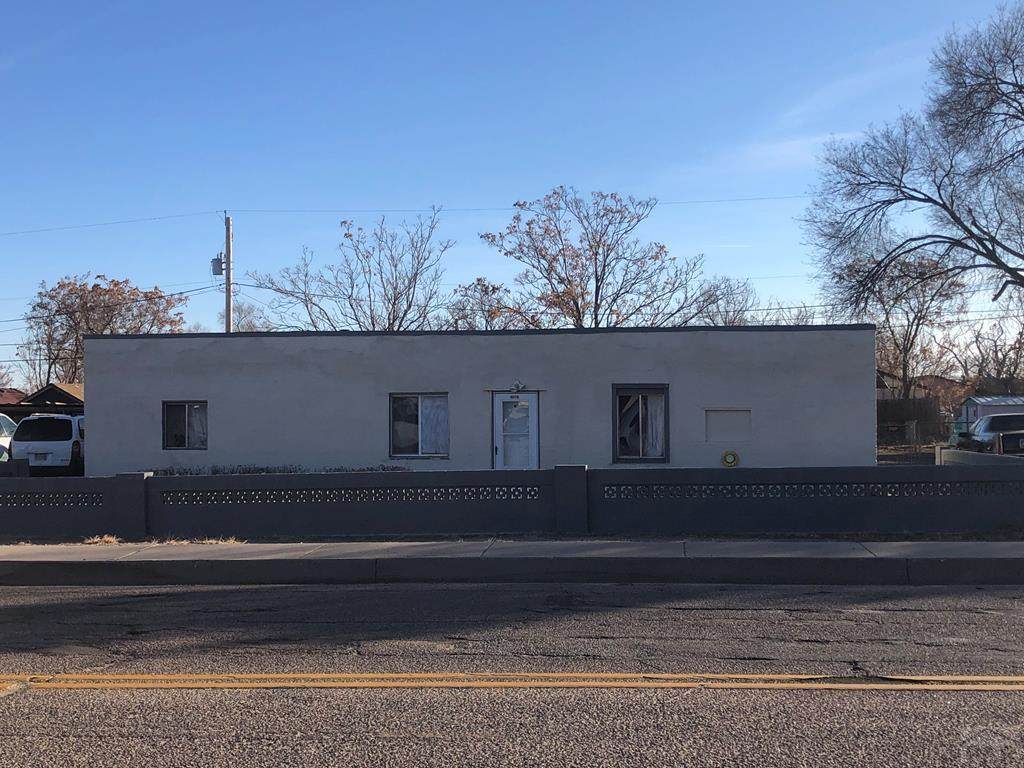 2106 8th St - Photo 1