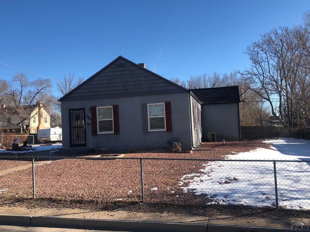1560 Pike Ave - Photo 1
