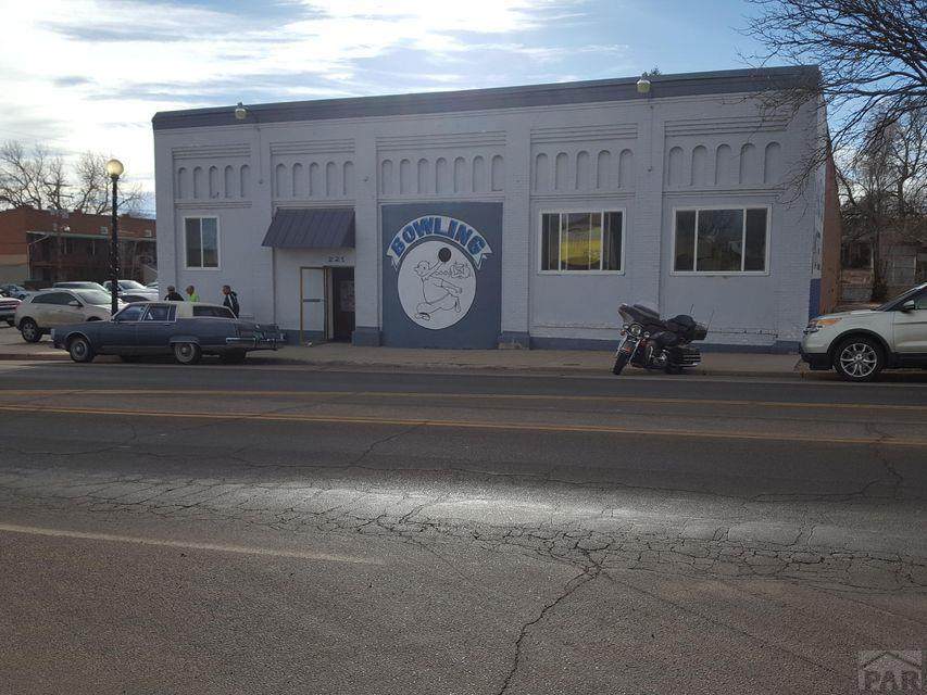 221 Main St - Photo 1