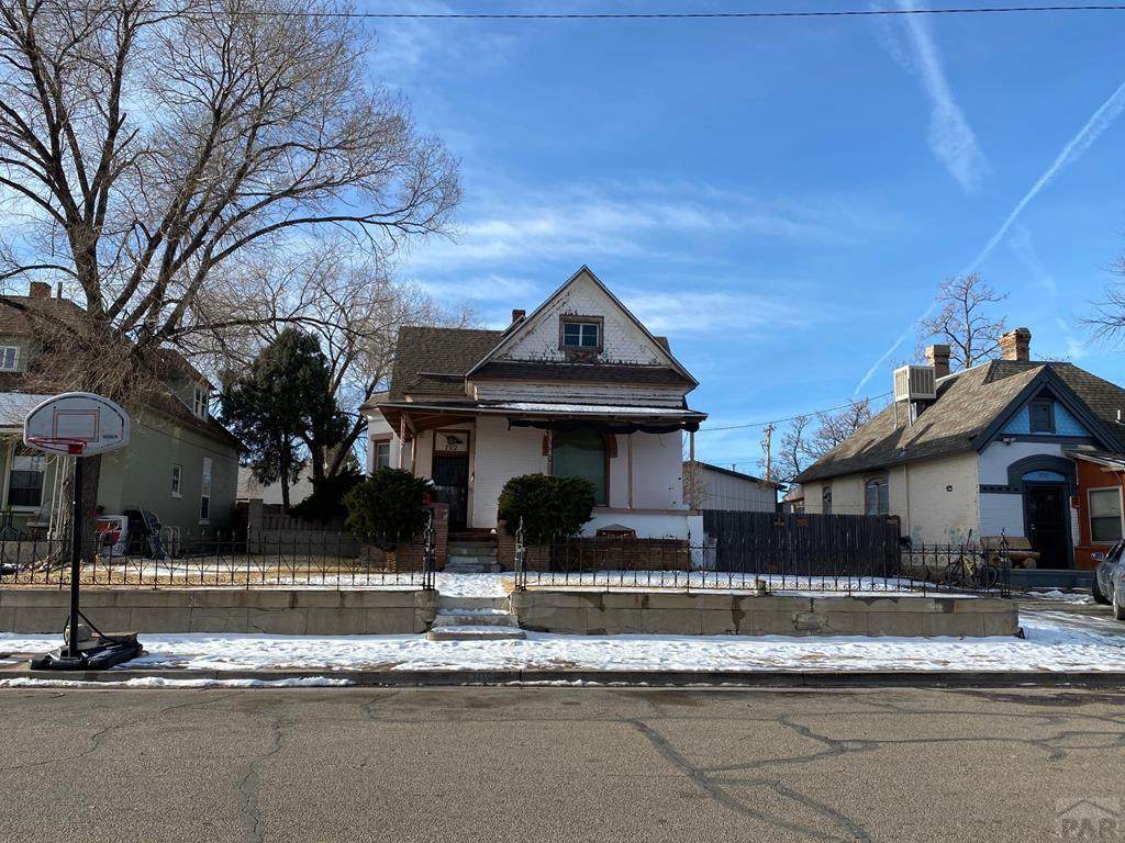 702-706 Wilson Ave - Photo 1