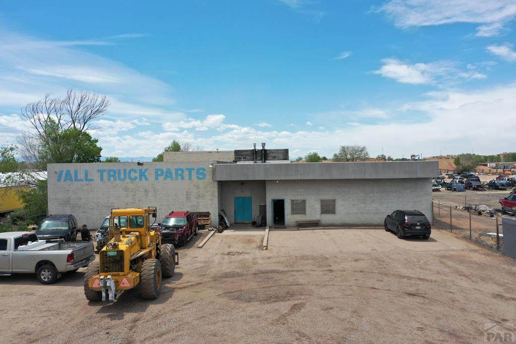 1201 Queens Ave - Photo 1