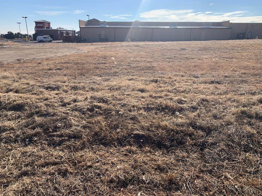 130 Tiffany Dr - Photo 1