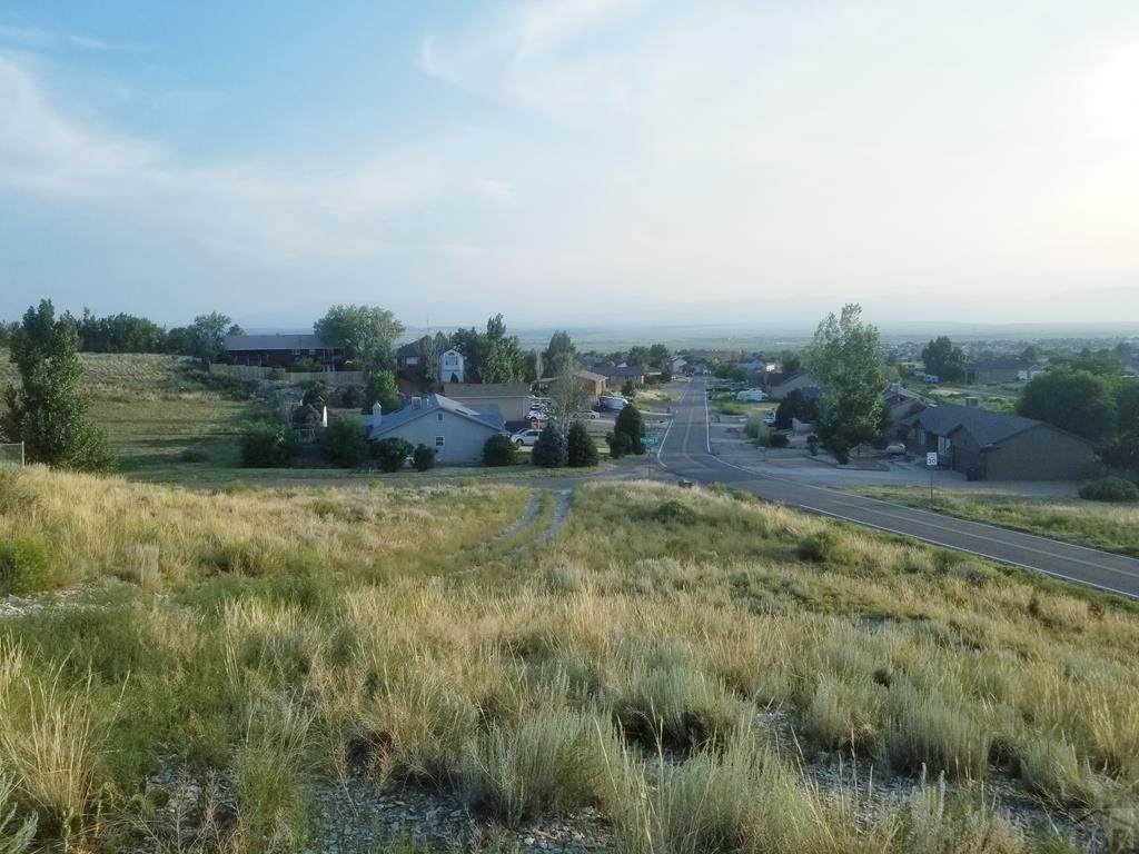 805 Acorn Ct - Photo 1