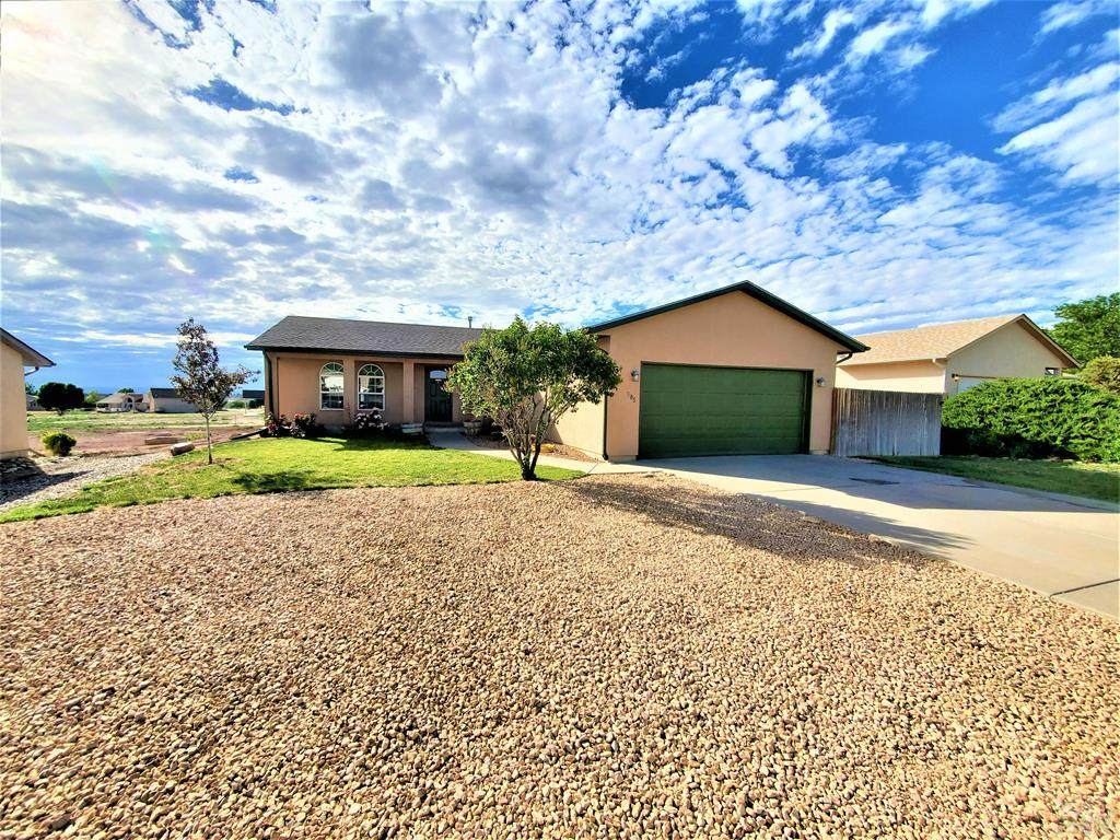 585 Bellflower Dr - Photo 1
