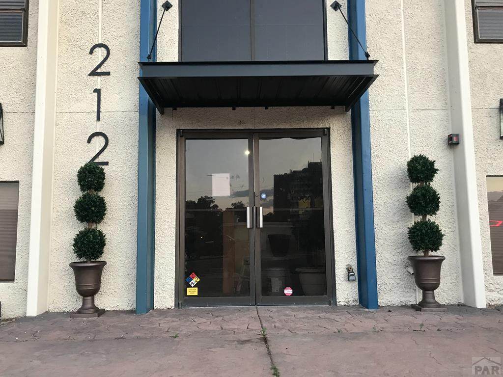 212 13th St - Photo 1