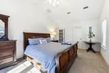 325 Marks St - Photo 19