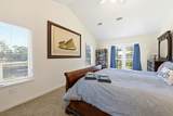 325 Marks St - Photo 21