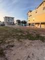 111 38th St - Photo 3