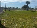 1032 15th St - Photo 15