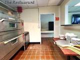 2390 Oak St - Photo 17