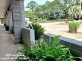 2390 Oak St - Photo 28