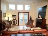 2390 Oak St - Photo 31