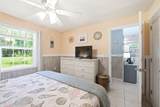 825 W Pine Ave - Photo 22