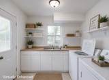 2366 Oak Ave - Photo 9