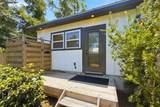 165 10th St - Photo 43
