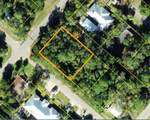 197 10th St - Photo 2