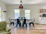 1404 Bayberry Ln - Photo 10