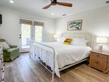 1404 Bayberry Ln - Photo 27