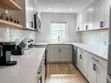 1404 Bayberry Ln - Photo 6