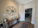 323 Reid Ave - Photo 2