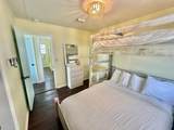 340 Marks St - Photo 18