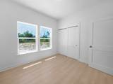 592 Bonnet St - Photo 17