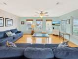 7590 Shoreline Dr - Photo 10