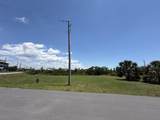 320 Hatley Dr - Photo 3