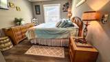 511 NE Ave H - Photo 35