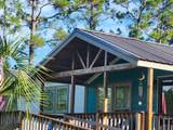 511 NE Ave H - Photo 4