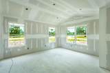 215 15th St - Photo 4