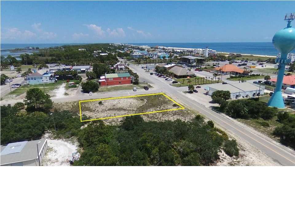 101 West Pine Ave - Photo 1