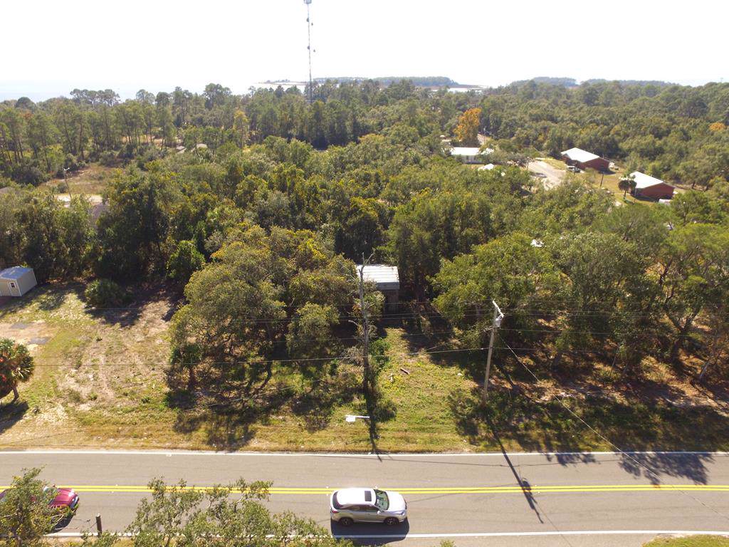 901 Hwy 98 E - Photo 1